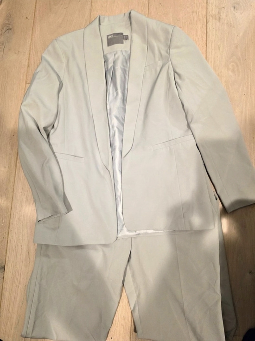 ASOS Women's Pantsuit Gray Size Medium Like New